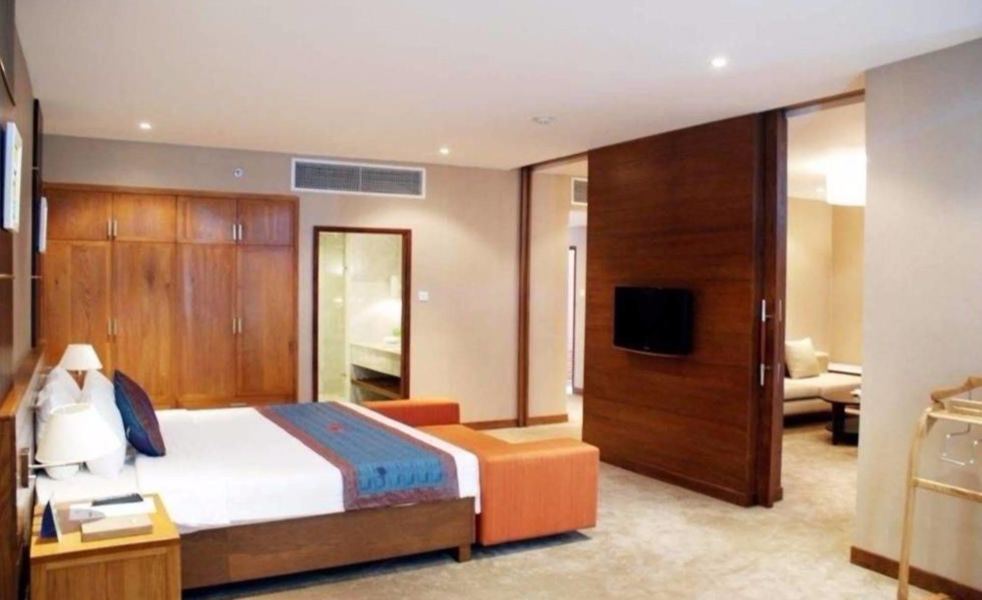 Petro Hotel Vung Tau Exterior foto